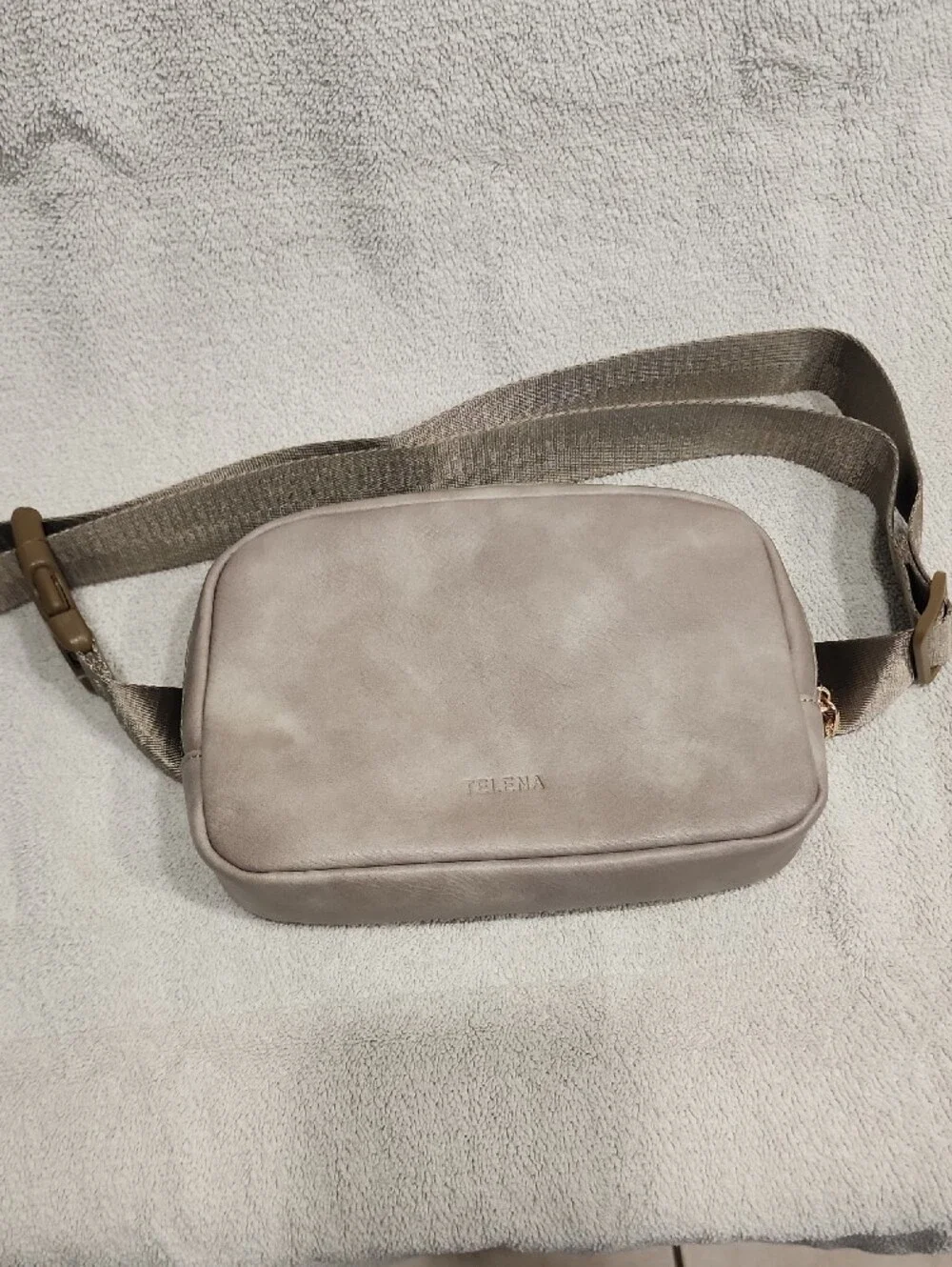 TELENA Crossbody Sling Bag in Light Gray 2L